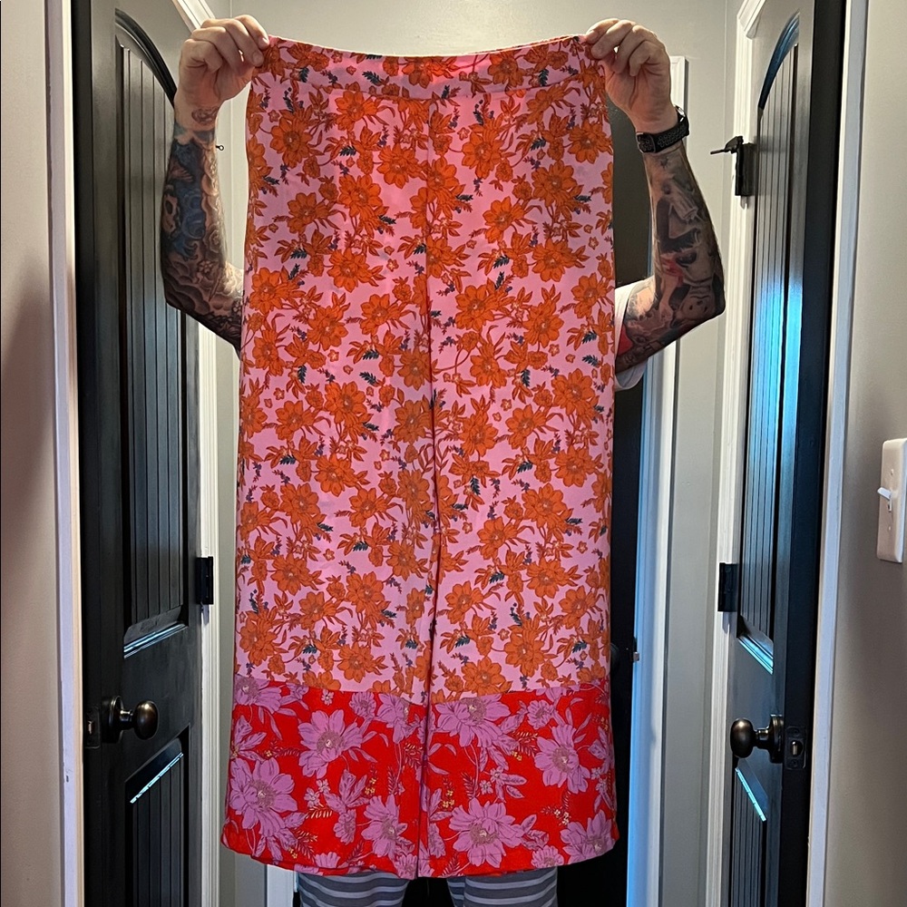 Jessica Simpson Floral Red and Orange Pants